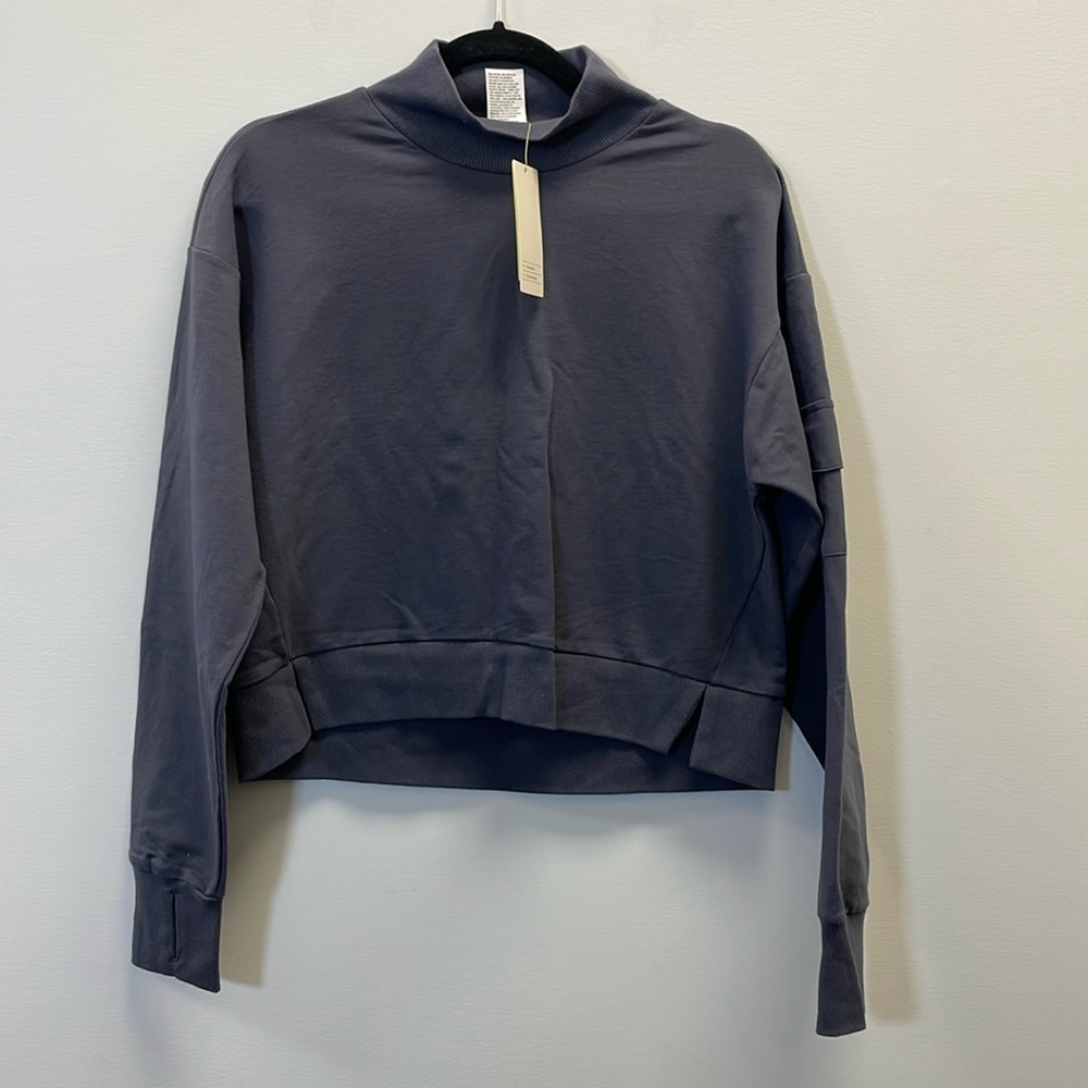 All in Motion Size Small Slate Sweatshirt